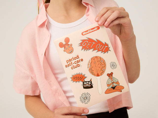 1OPOTPKMIMHBLAT_TEEN_Teen_First_Period_Kit_With_Hipster_Bikini_MH_Black_8_Model_Grace_12-14.jpg