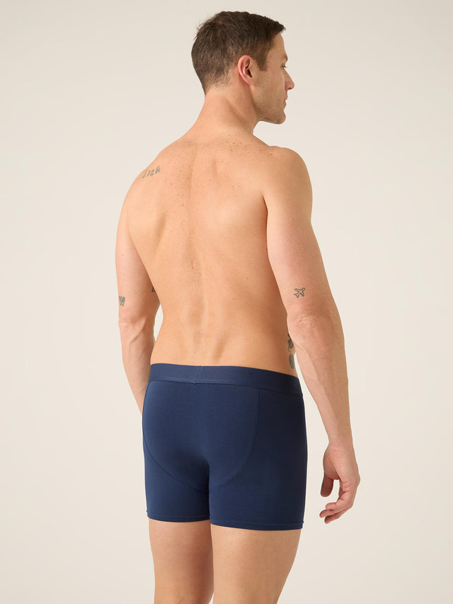 OTSCMWTNMN-MEN_Holiday_Trunk_Gifting_2Pack_MW_TrueNavyMulti-0825_model_Kane_M.jpg