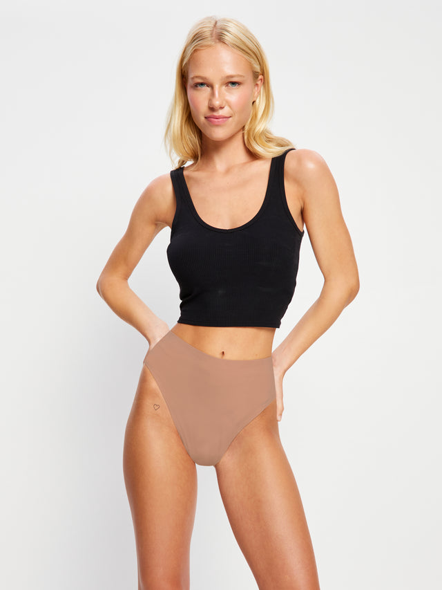 Seamfree Hi Waist Cheeky Moisture Wicking Tawny Brown