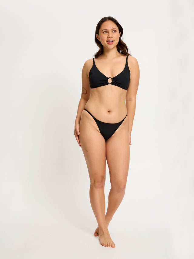 SWSCNABLAW-1_Swimwear_Plunge_Top_Black_90_Model_Christiana_10-S.jpg