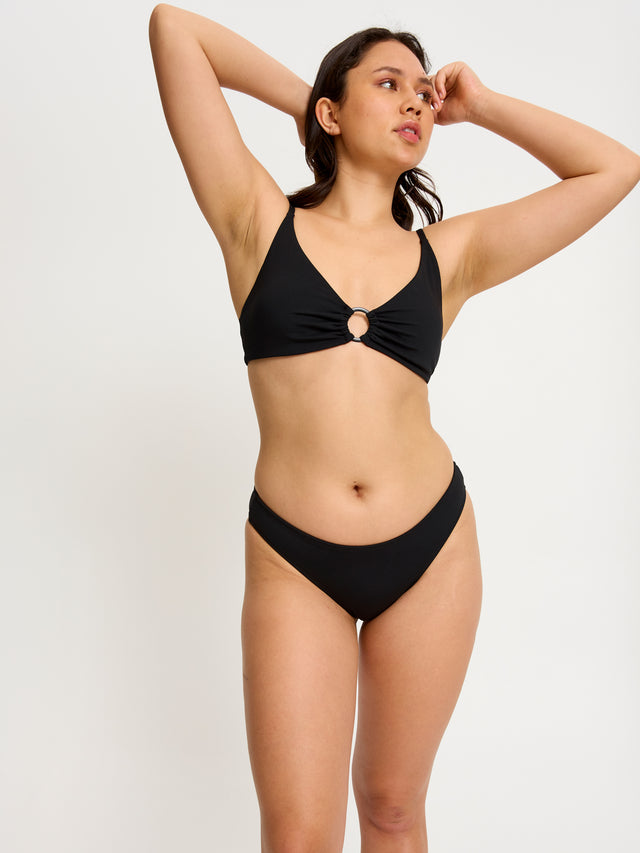 SWSCNABLAW-1_Swimwear_Plunge_Top_Black_91_Model_Christiana_10-S.jpg