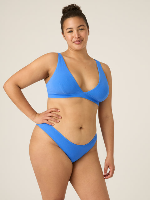 SWSTPBNABUMW-MB_Swimwear_Plunge Bikini Top_Ultramarine Blue-0901_model_Jasmine_16-XL.jpg